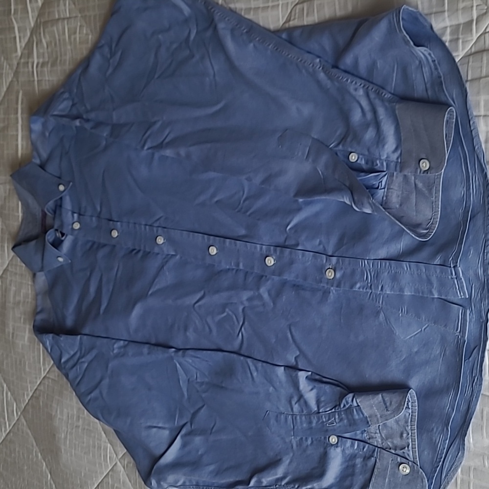 Purple tag Ralph Lauren dress blue shirt. Size m.